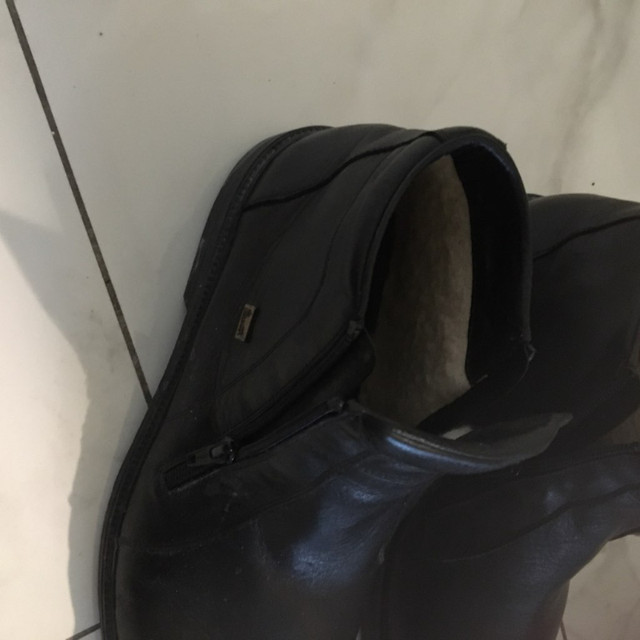 Men's Black Rieker Shoe Boots, never worn in Men's Shoes in Hamilton - Image 2