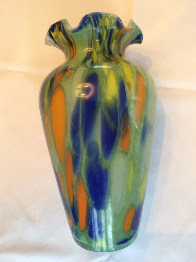 Murano glass vase in Home Décor & Accents in Kingston