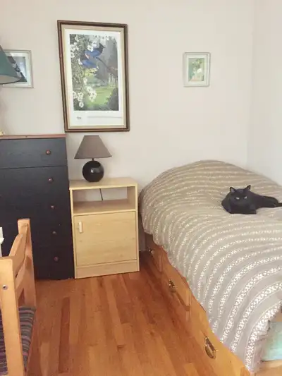 Room to rent chambre a louer west Island