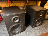 Mackie MR5 mk2 powered speakers