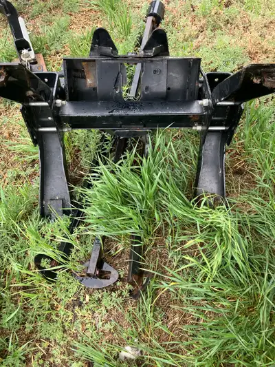 5th wheel hitch , Draw tite 15000 lbs , Reese 18000 lbs