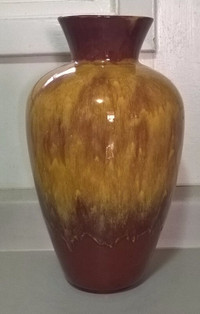 Vintage Blue Mountain Pottery Harvest Gold Vase