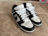 Gently used Men’s 9.5 Nike Dunk Low Shoes