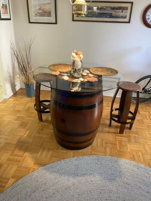 Wine Barrell Table & 2 Stools628632679752981229