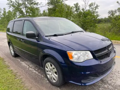 2017 dodge grand caravan sxt Sto and go, v6 3.6L 188km auto, dvd system Oil and transmission service...