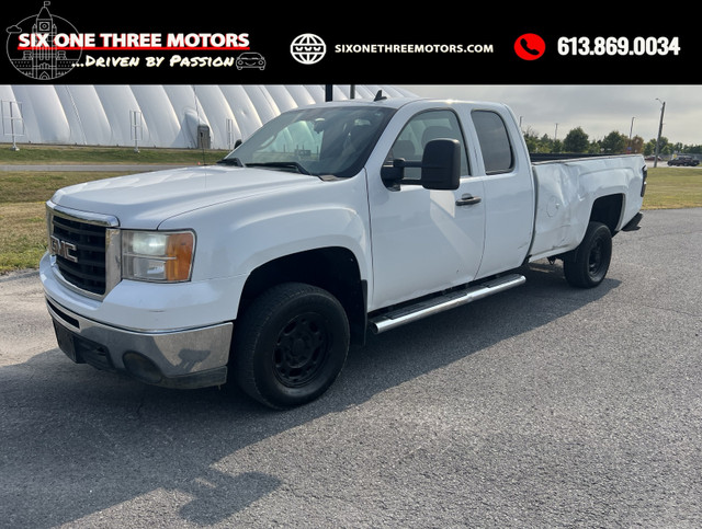 2010 GMC SIERRA SLE 2500HD LONG  BOX in Cars & Trucks in Ottawa