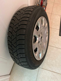 Pneus d'hiver/ winter tires Pirelli Snowcontrol 175/65 R15