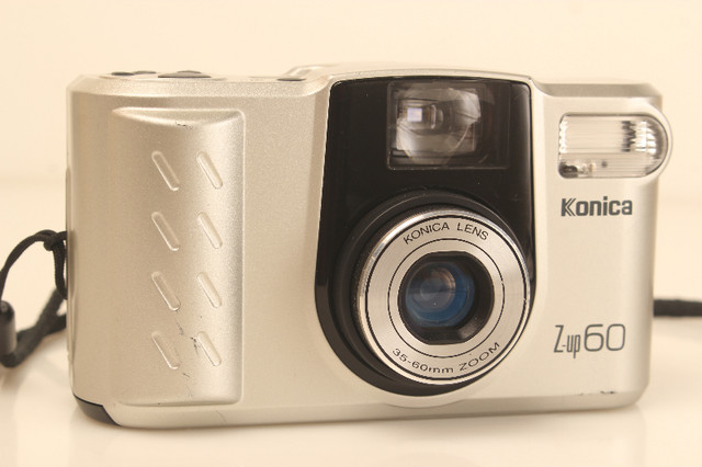 Konica Z-up 60 Silver 35-60mm Point & Shoot 35mm Film Camera in Cameras & Camcorders in City of Toronto