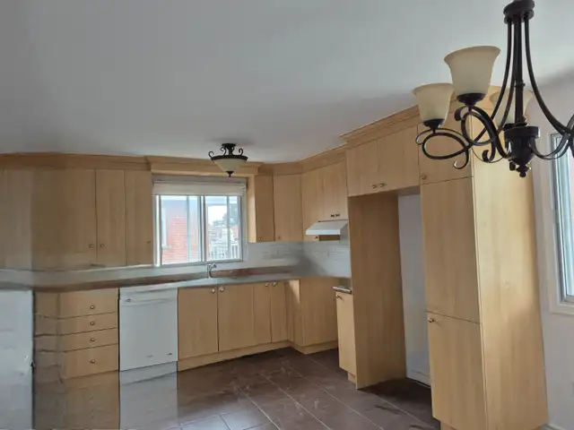 5 1/2 to rent/5 1/2 À louer in Long Term Rentals in City of Montréal - Image 2
