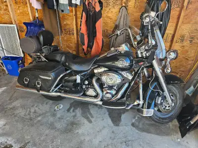 2009 Harley Davidson Road King Classic. American. 47,000 miles. Well maintained. Safetied. New tires...