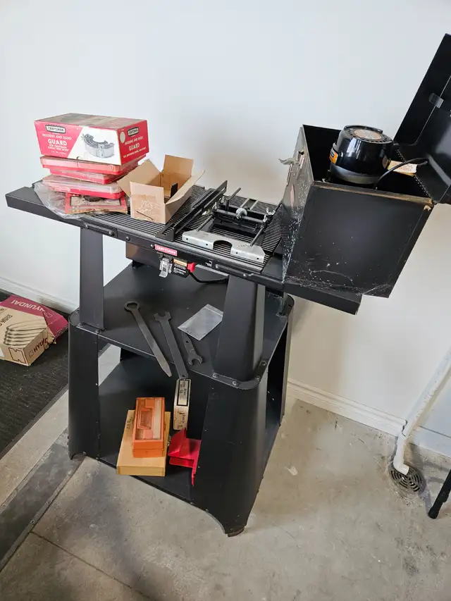 Router + Router Table in Power Tools in St. Catharines - Image 2
