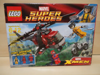 LEGO set #6866 Wolverine's Chopper Showdown NEW damaged box