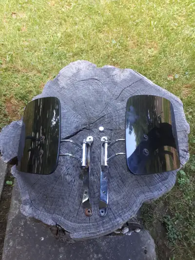 Used left and right fairing wind deflectors