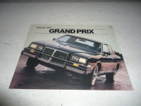 1982 PONTIAC GRAND PRIX DEALER SALES BROCHURE. CAN MAIL