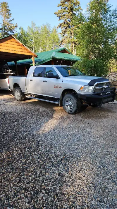 Diesel, deleted, very good condition new tires, 5th wheel prep, 306k, heavy front bumper, LED headli...