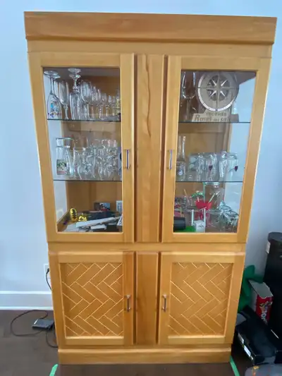 vaisselier (doit partir), View more