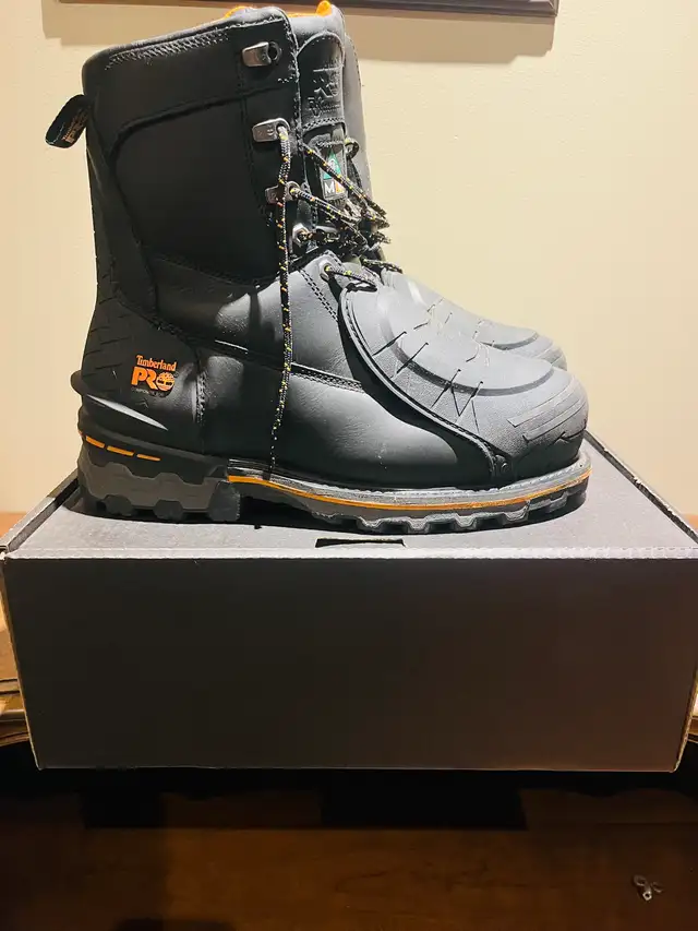 Timberland PRO botte grandeur 12 in Men's Shoes in Gatineau - Image 2