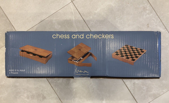 BNIB michael graves portable chess set / collectible in Toys & Games in Markham / York Region - Image 3