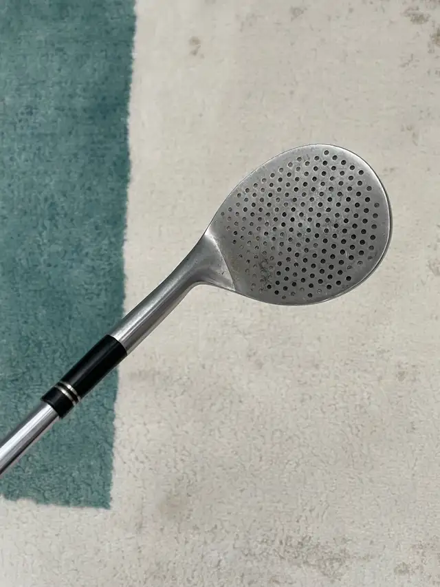 UFO golf wedge right handed in Golf in Oakville / Halton Region - Image 2