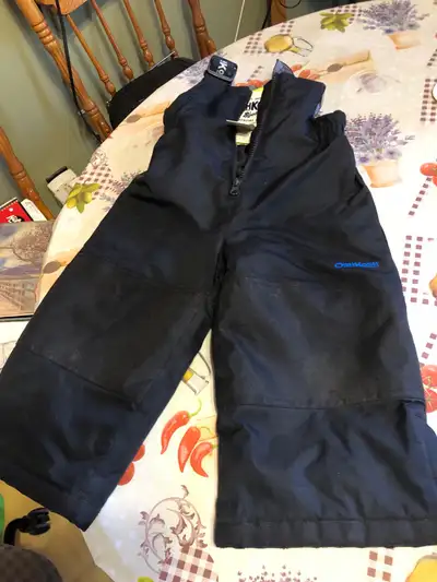 pantalon de neige  24 mois de marque Oshkosh, comme neuf , View more