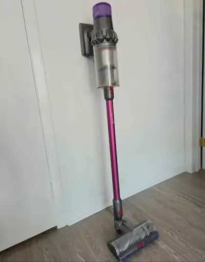 Comes with mutiple attachments works fine come test it . Delivery extra