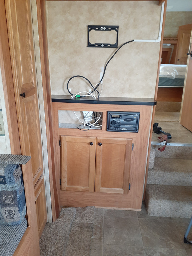 24 Rl heartland northtrail 5th wheel in Travel Trailers & Campers in North Bay - Image 3