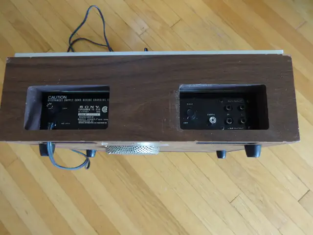 Sony TC-355 reel to reel 3-head stereo recorder for sale in Stereo Systems & Home Theatre in Markham / York Region - Image 9