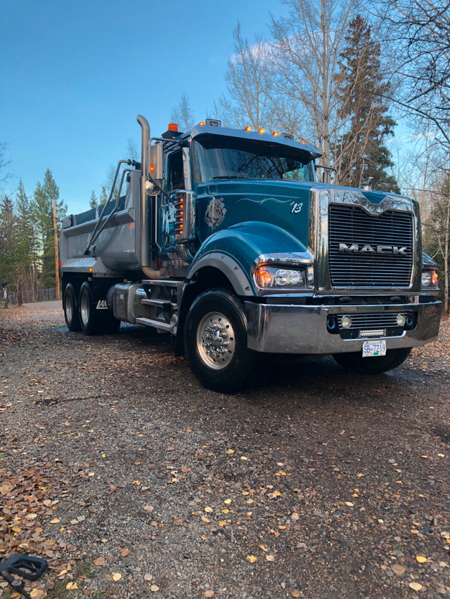 2017 MACK TITAN DUMP TRUCK AND PUP in Heavy Trucks in Prince George - Image 2