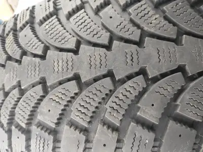 4 Winter Tires 235/65/17 $300