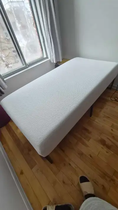 Twin bed frame - Matress , View more