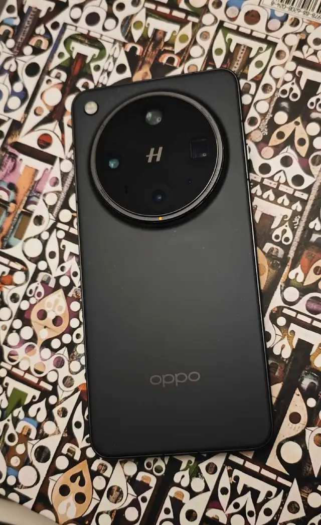 Oppo X8 Ultra (256gb, 99% battery) phone