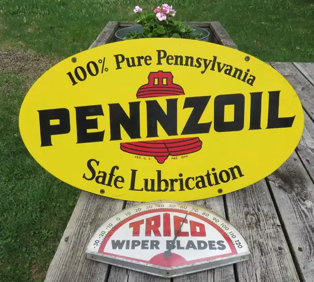 Pennzoil 31 " ..Panneau en porcelaine Pennzoil de 31 pouces.. in Arts & Collectibles in Laurentides - Image 3