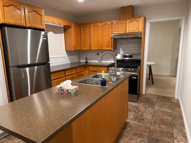 Three-Bedroom House for Rent – Prime Location in Long Term Rentals in Abbotsford - Image 4