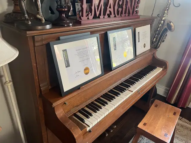 Upright Piano for sale in Pianos & Keyboards in City of Toronto - Image 3