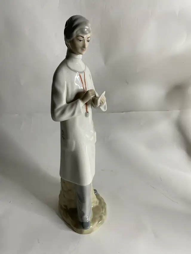 Porcelain Doctor Figurine - Made in Spain in Arts & Collectibles in Markham / York Region - Image 2