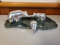 Rare Large Hoselton Sculpture 3 Polar Bears On Iceberg. 