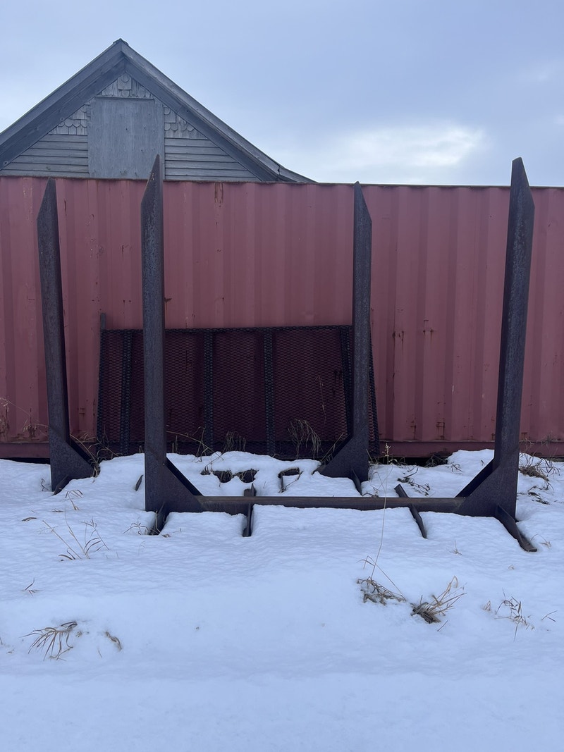 Log bunks and headache rack Heavy Equipment Parts & Accessories