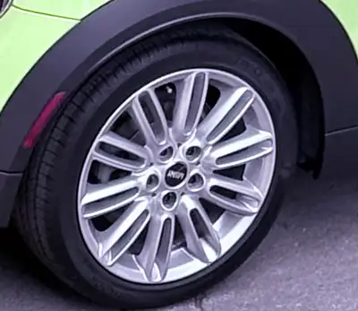 Continental Viking8 size P205/45/17 with a 88H load and speed rating. Tread for Winter high performa...