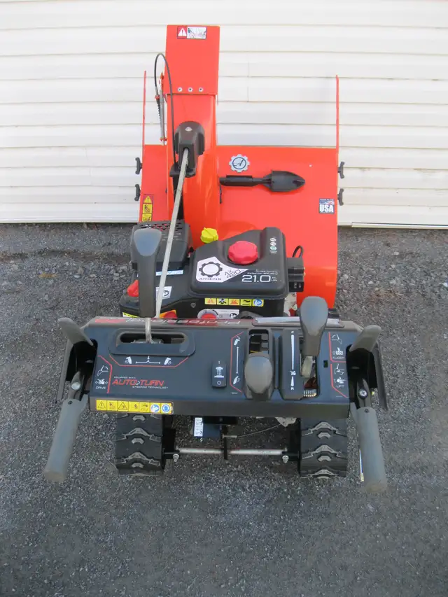 Souffleuse *CHENILLES* ARIENS HYDRO PRO 28  Snowblower Souffleur in Snowblowers in Laval / North Shore - Image 10