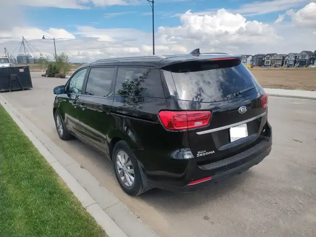 2019 Kia sedona LX