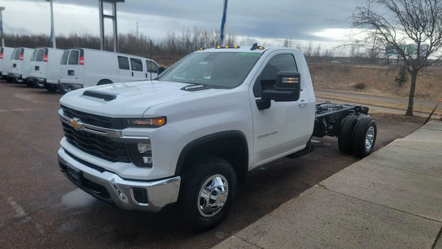 2024 3500HD Diesel LT Silverado Cab & Chassis in Cars & Trucks in Moncton