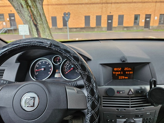 Saturn Astra bas kilométrage — photo 4