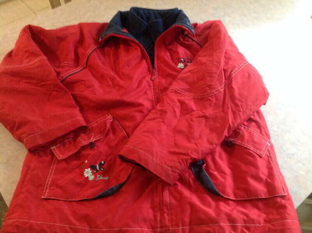 manteaux , espadrilles, jeans, habit d'hiver dans Enfants et jeunesse  à Granby - Image 2