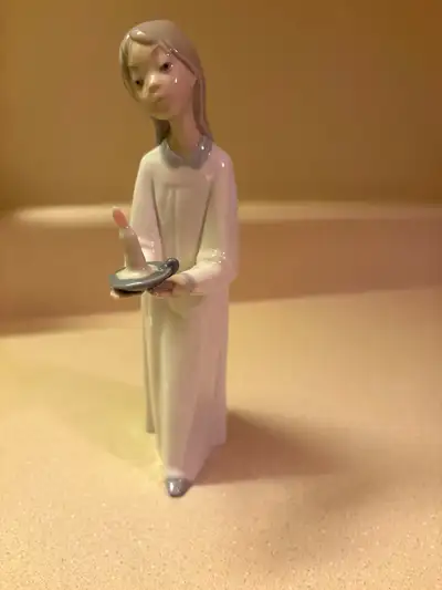 Lladro "Girl with Candle"-retired, from Spain, perfect condition, View more