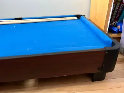 Pool table. Excellent condition.