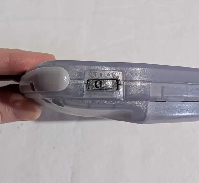 Gameboy Advance Clear Glacier Handheld Console GBA Nintendo in Older Generation in Charlottetown - Image 9