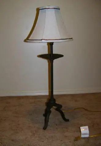 vintage lamp in Indoor Lighting & Fans in London - Image 3