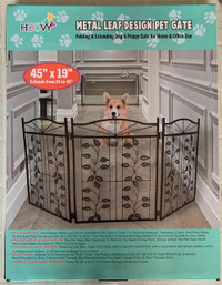New Hoovy Freestanding Metal Pet Gate for Small Dogs