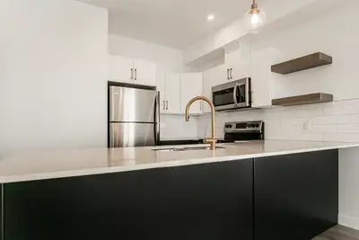 LUXURY 2 Bedroom apartment available for September 1st!