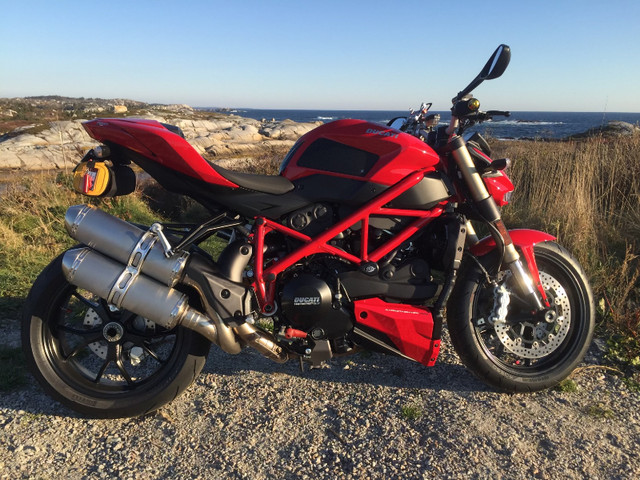 2014 Ducati Streetfighter 848 in Sport Bikes in City of Halifax
